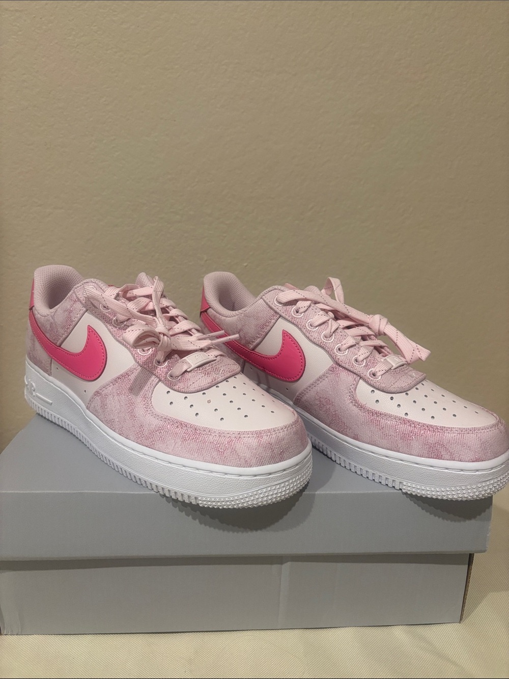 Nike Women’s Air Force 1 ‘07 Pink Pearl Sneakers
